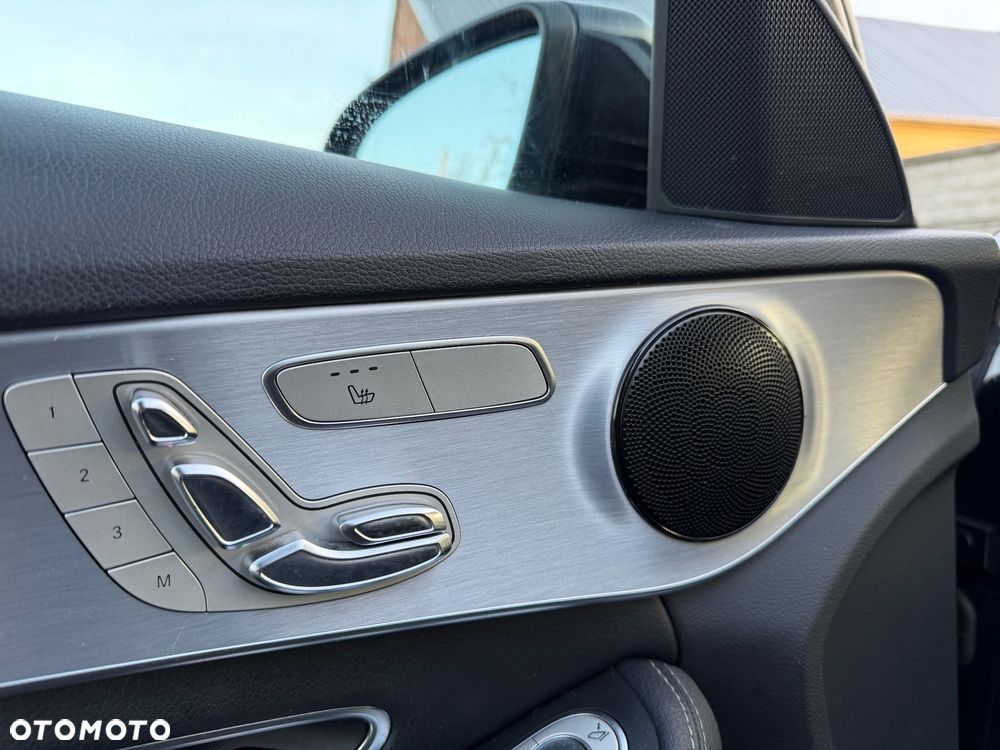 Mercedes-Benz Klasa C 220 CDI Avantgarde Edition - 16