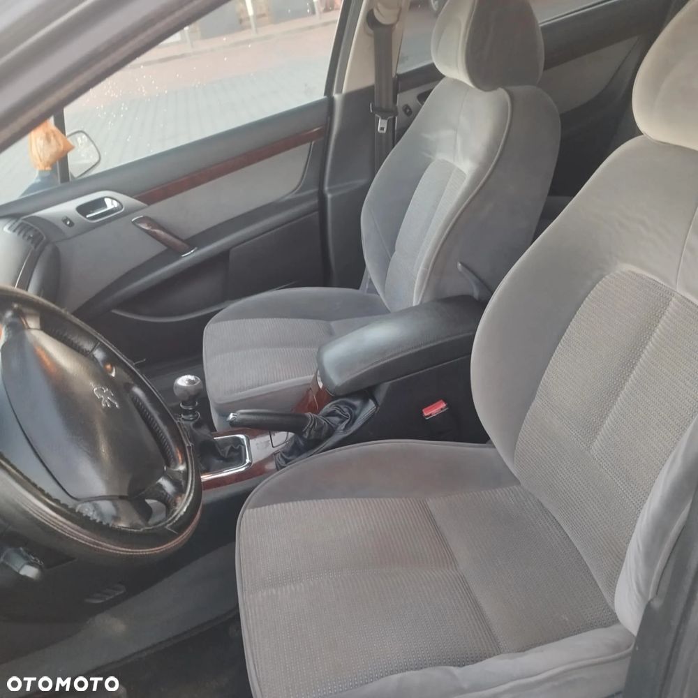 Peugeot 407 2.0 HDI Premium - 8