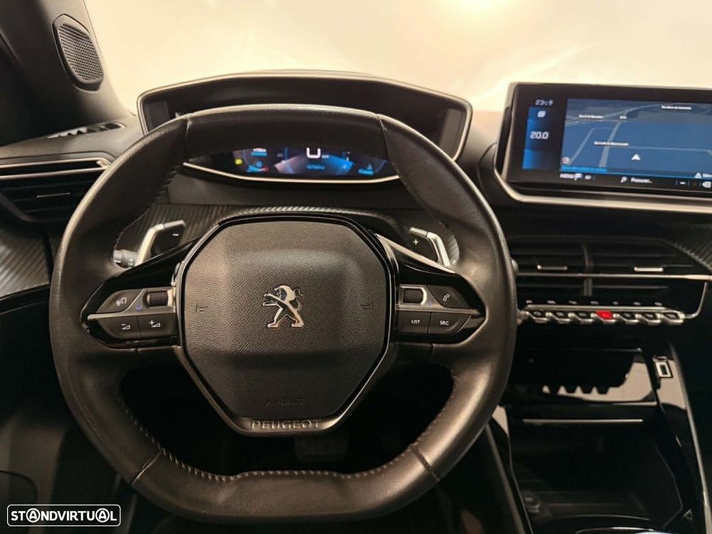 Peugeot 2008 1.5 BlueHDi Allure Pack EAT8 - 11