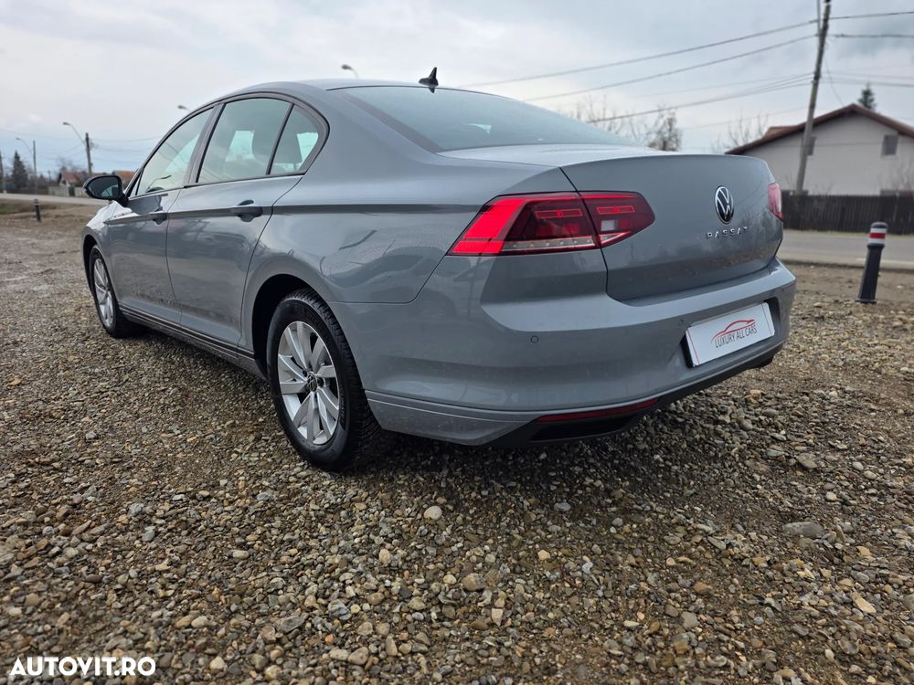 Volkswagen Passat 2.0 TDI DSG Comfortline - 20