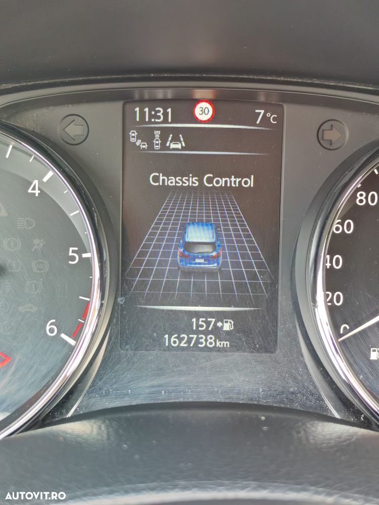 Nissan Qashqai 1.6 DCI 4 x 4 DPF Start/Stop tekna - 13