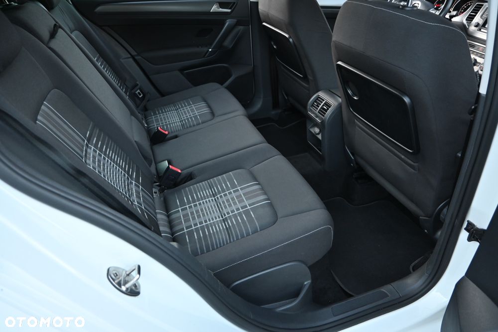 Volkswagen Golf Sportsvan 2.0 TDI BlueMotion Technology DSG Lounge - 30