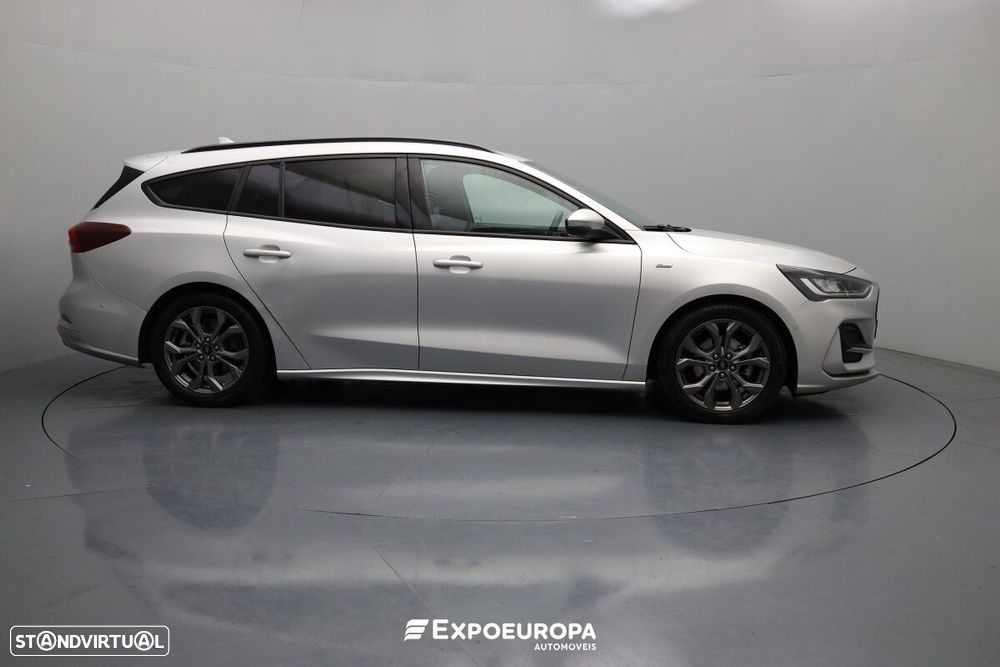 Ford Focus SW 1.0 EcoBoost Hybrid Aut. TITANIUM - 4