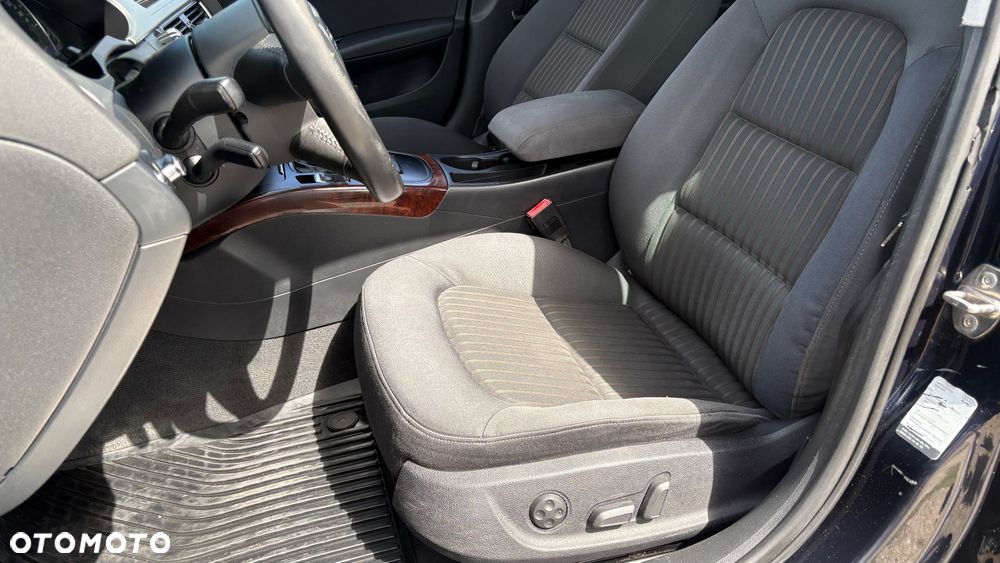Audi A4 Avant 2.0 TDI DPF Ambition - 25