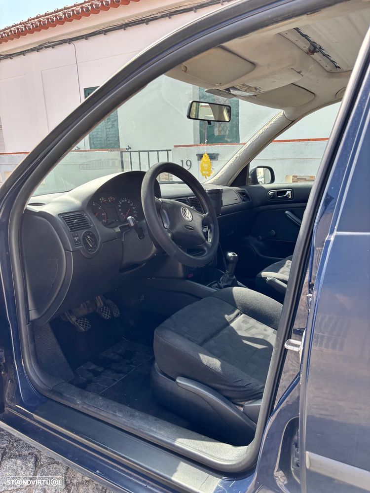 VW Golf 1.4i Confort - 1