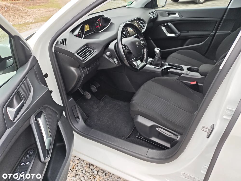 Peugeot 308 PureTech 110 Stop & Start Style - 9