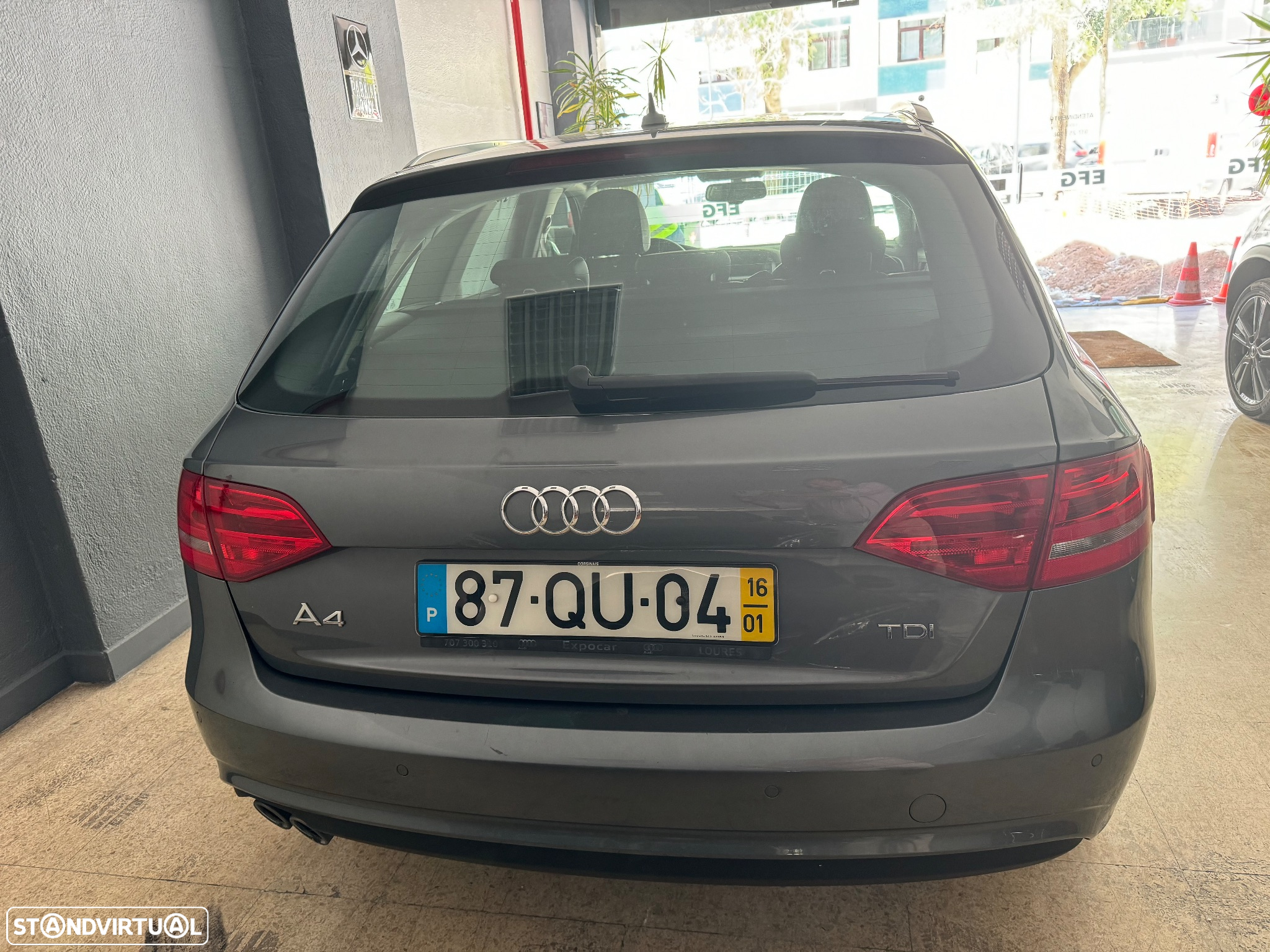 Audi A4 Avant 2.0 TDI Business Line Sport - 31