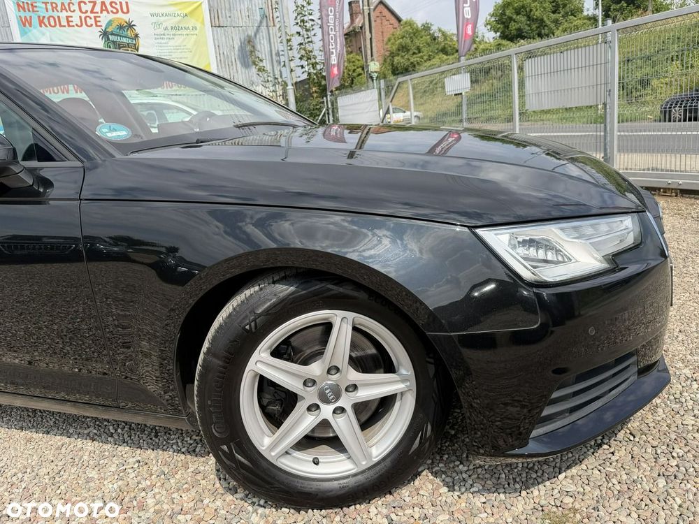 Audi A4 Avant 2.0 TDI ultra design - 24