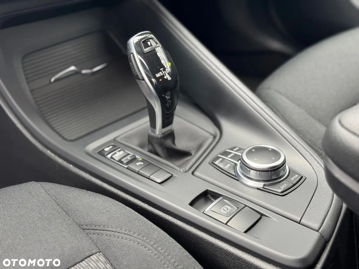 BMW X1 sDrive18i - 17