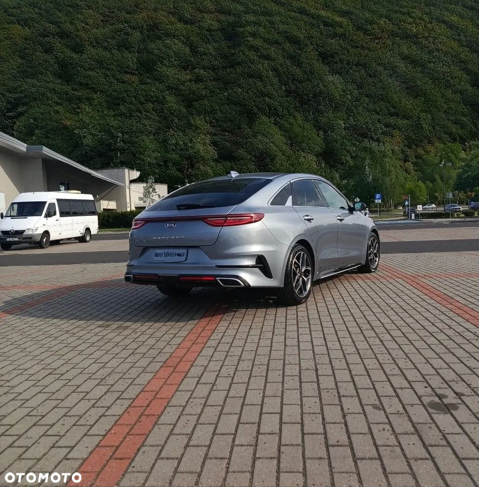 Kia ProCeed 1.5 T-GDI DCT7 OPF (48V Mild Hybrid) GT Line - 3
