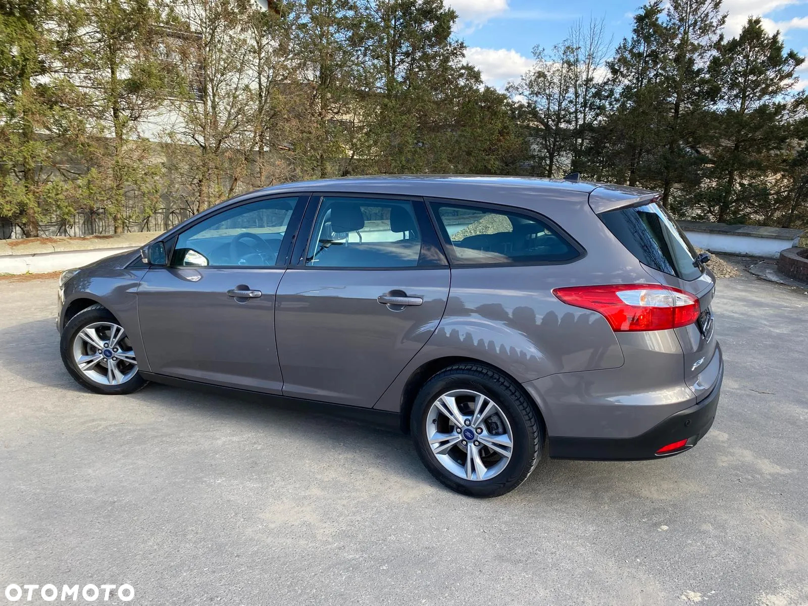 Ford Focus 1.0 EcoBoost Hybrid ACTIVE - 3
