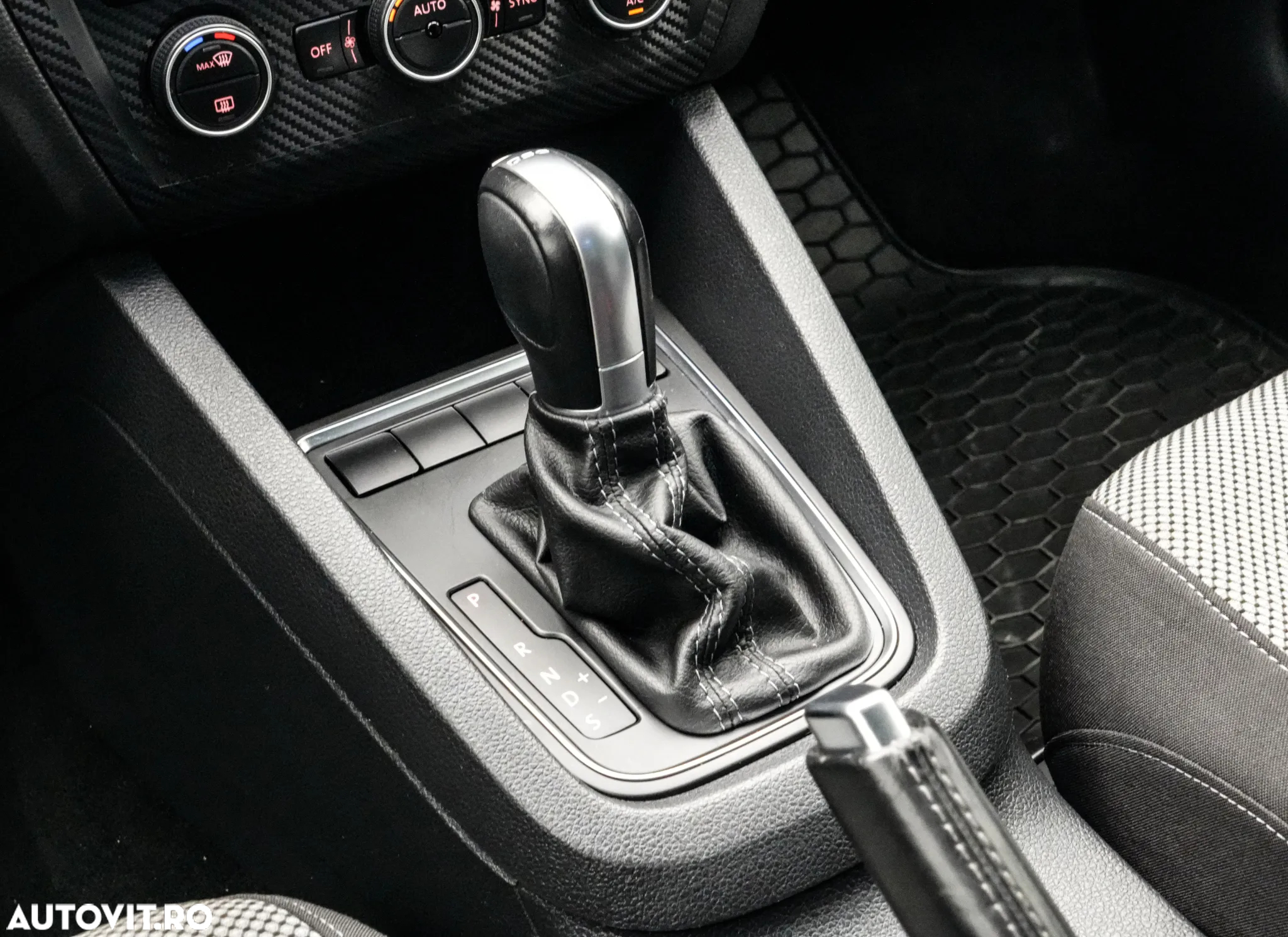 Volkswagen Jetta - 17