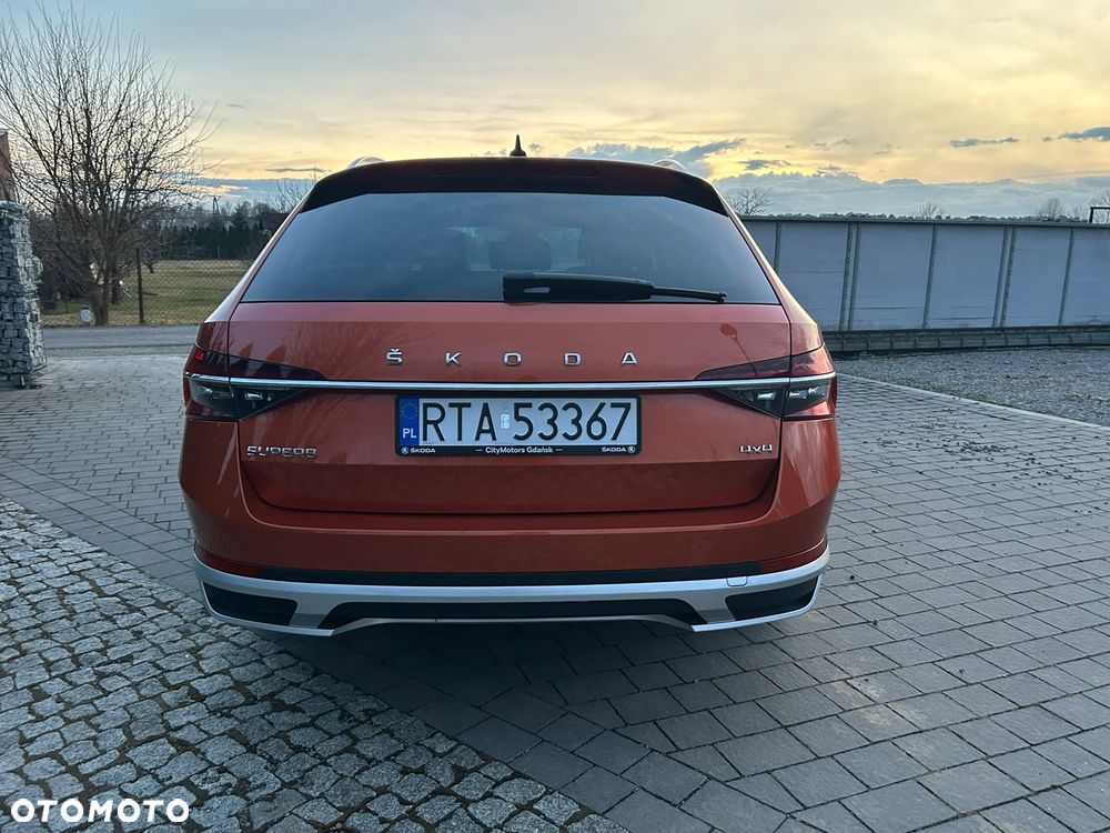 Skoda Superb 2.0 TSI 4x4 Scout DSG - 9