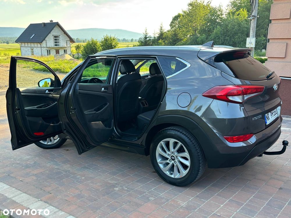 Hyundai Tucson 1.7 CRDI BlueDrive TourdePologne 2WD - 9