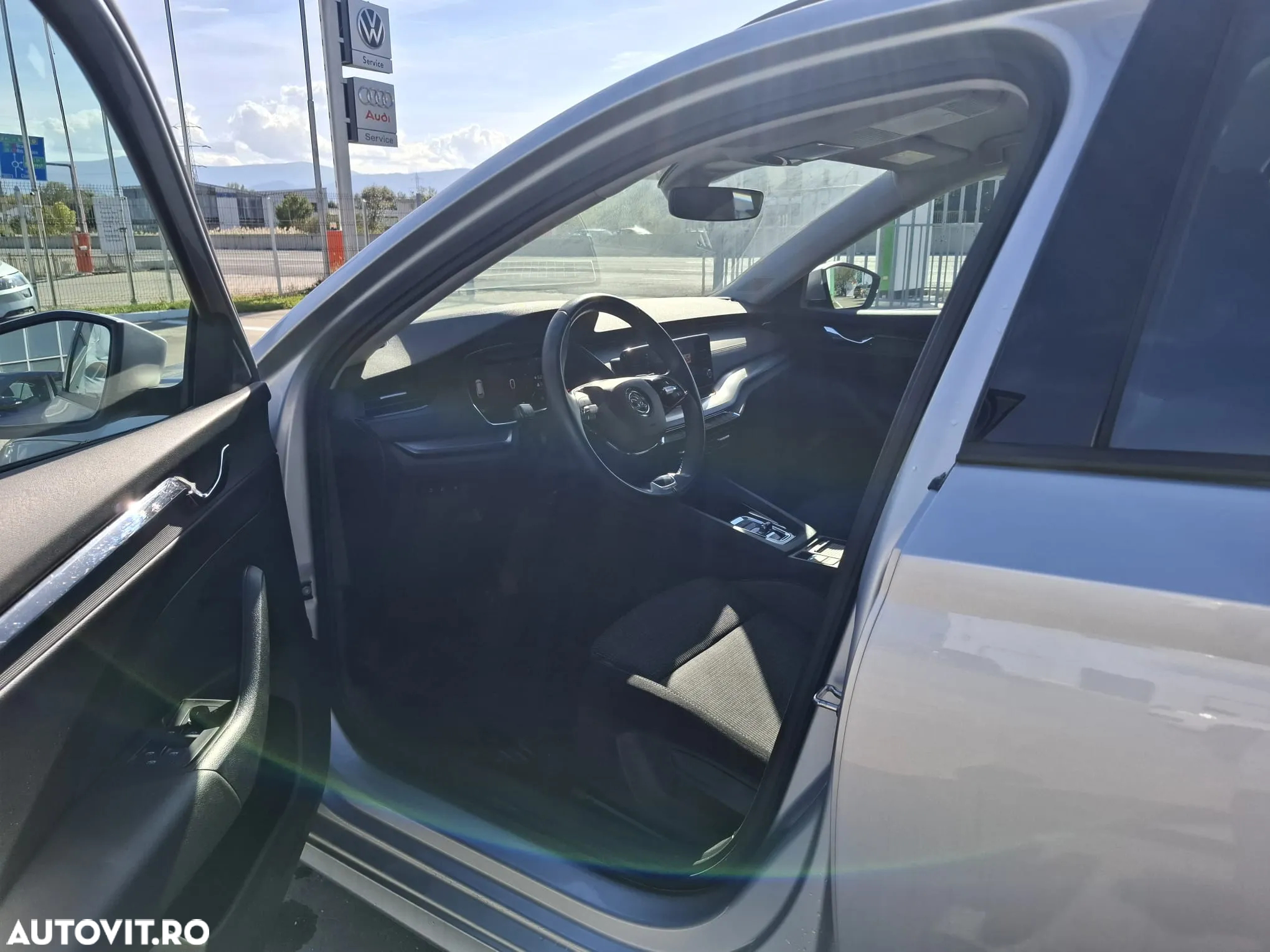 Skoda Octavia Combi 2.0 TDI DSG Style - 9