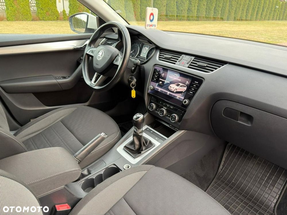 Skoda Octavia 1.6 TDI Ambition - 37