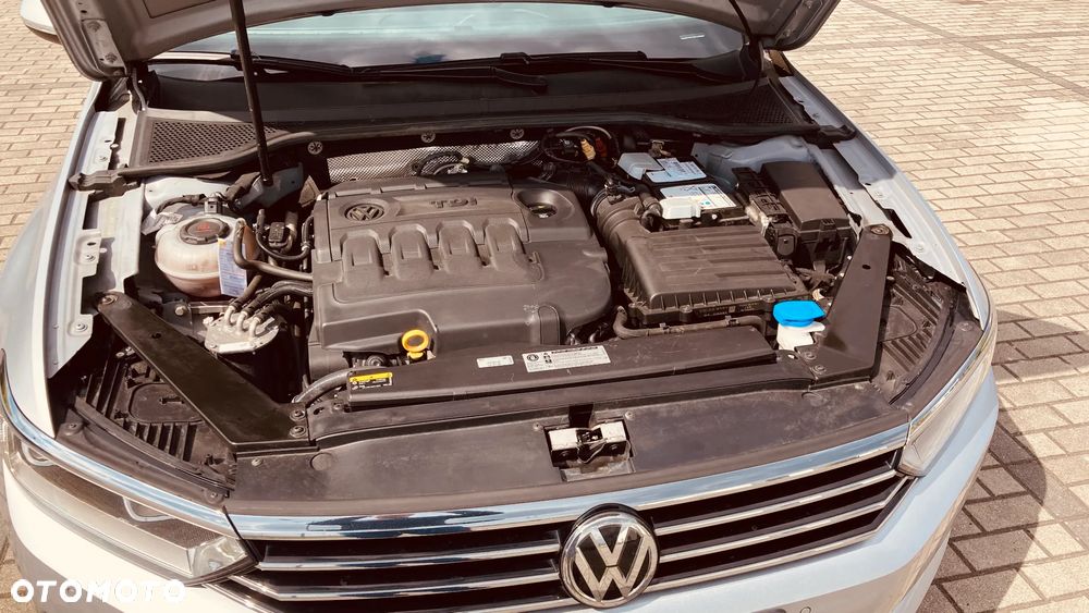 Volkswagen Passat 2.0 TDI SCR DSG Business - 13