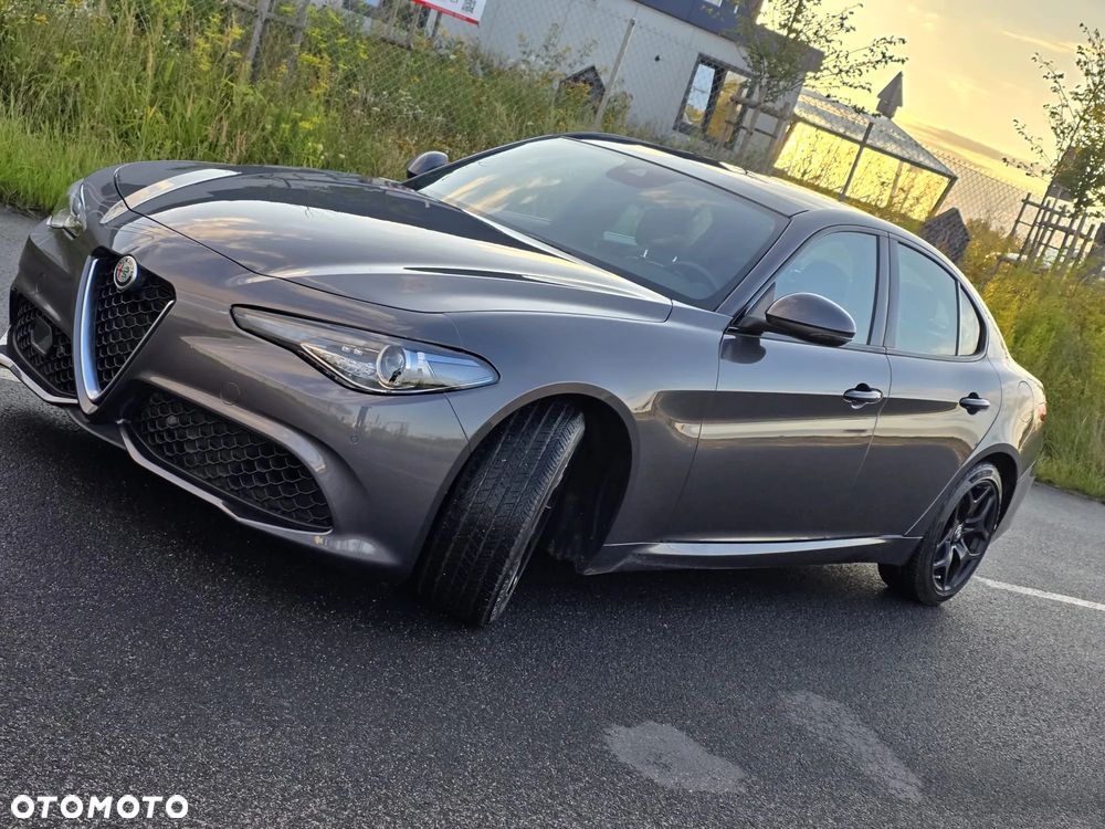 Alfa Romeo Giulia - 4