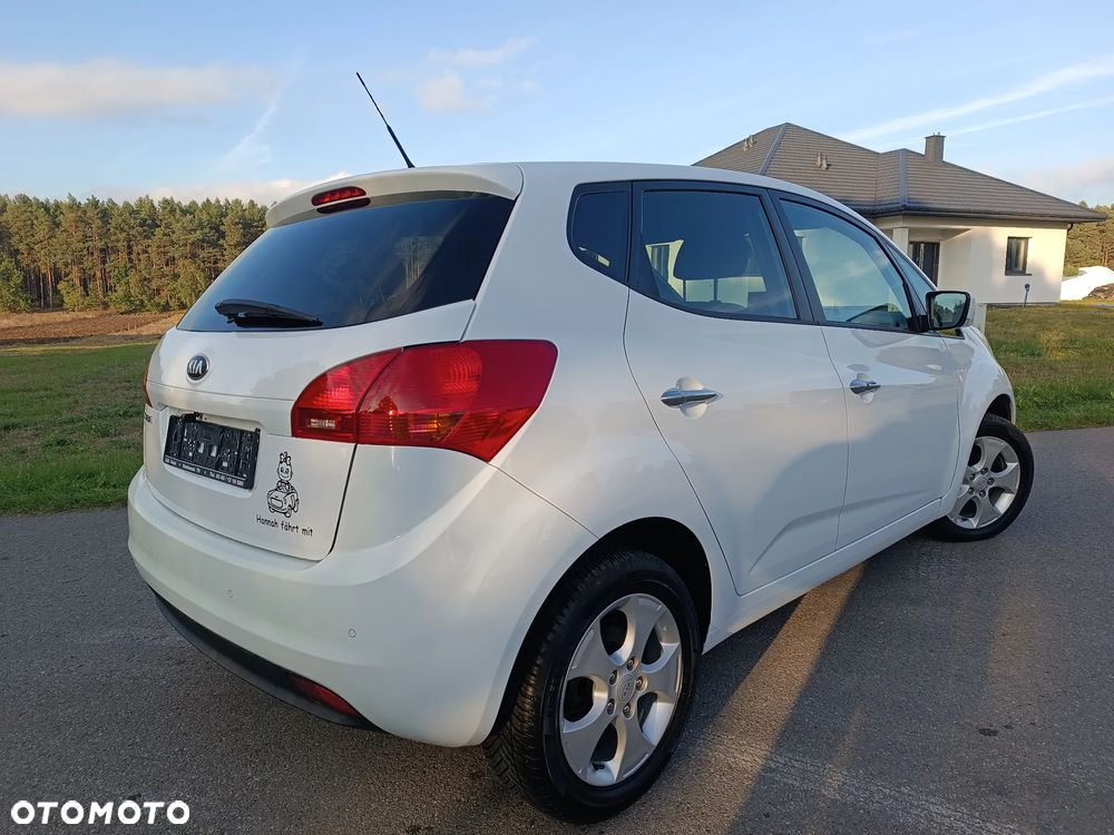 Kia Venga 1.4 Business Line - 33