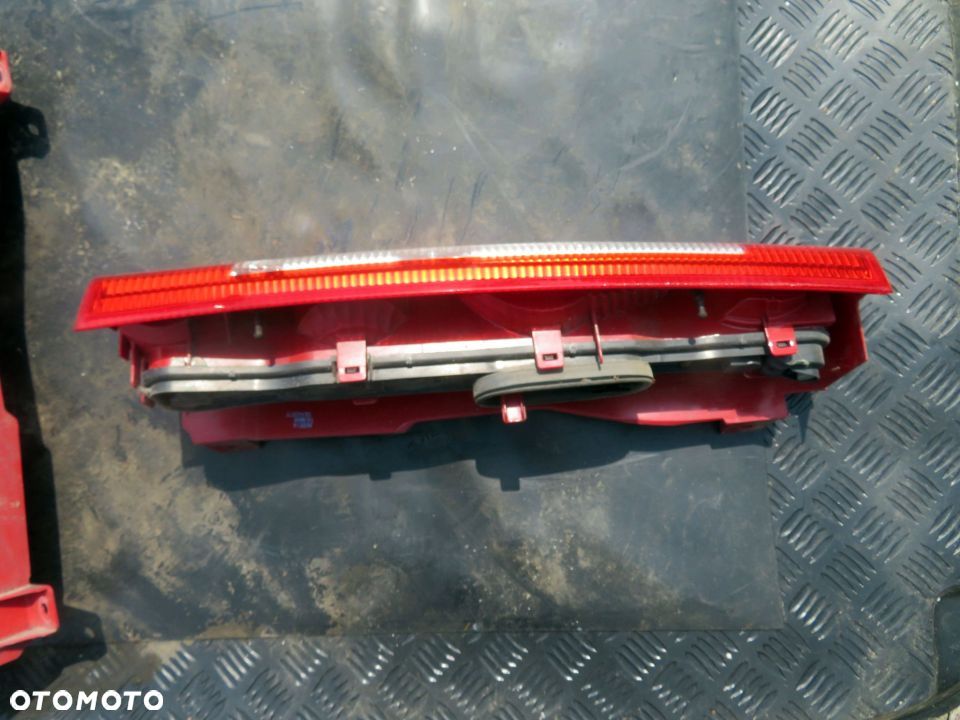 LAMPA TYLNA PRAWA JUMPY II EXPERT SCUDO CITROEN 2007-2012 - 4