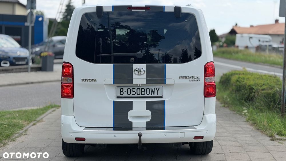 Toyota ProAce Kombi D-4D Medium 2,8t - 5