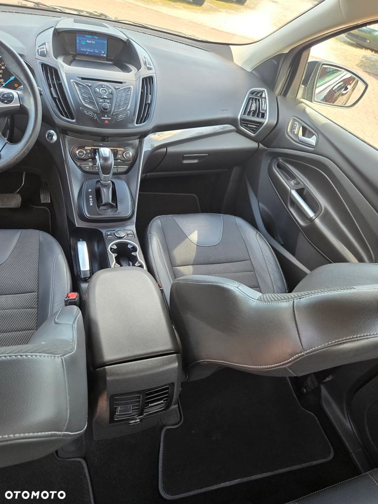 Ford Kuga 2.0 TDCi 4x4 Titanium - 14