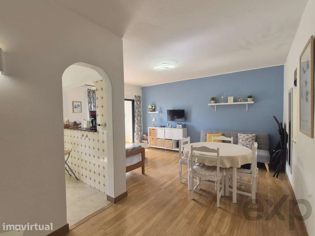 Apartamento de 1 quarto (T1) iluminado, com orientação sul e varanda – - Grande imagem: 2/33