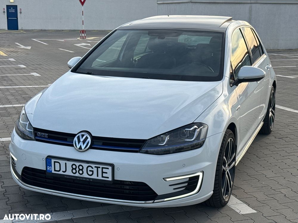 Volkswagen Golf - 3