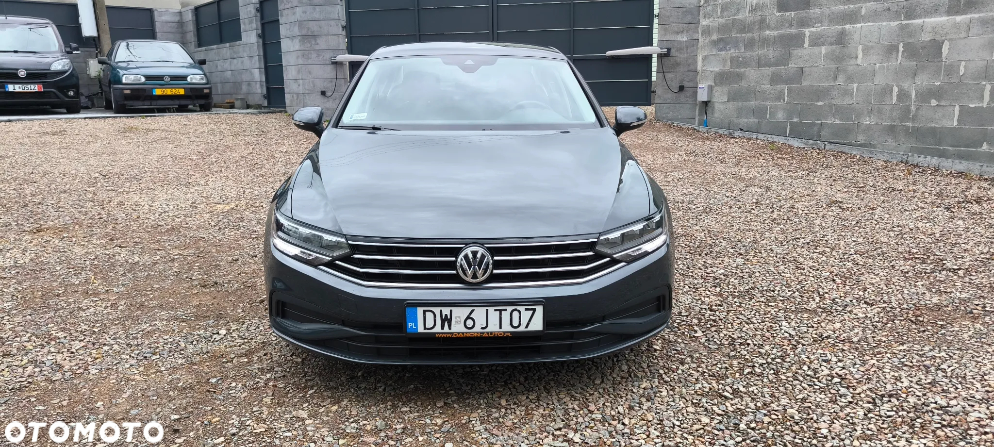 Volkswagen Passat - 10