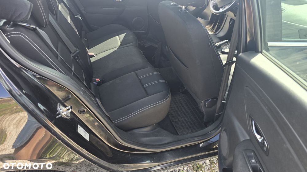 Renault Fluence - 16