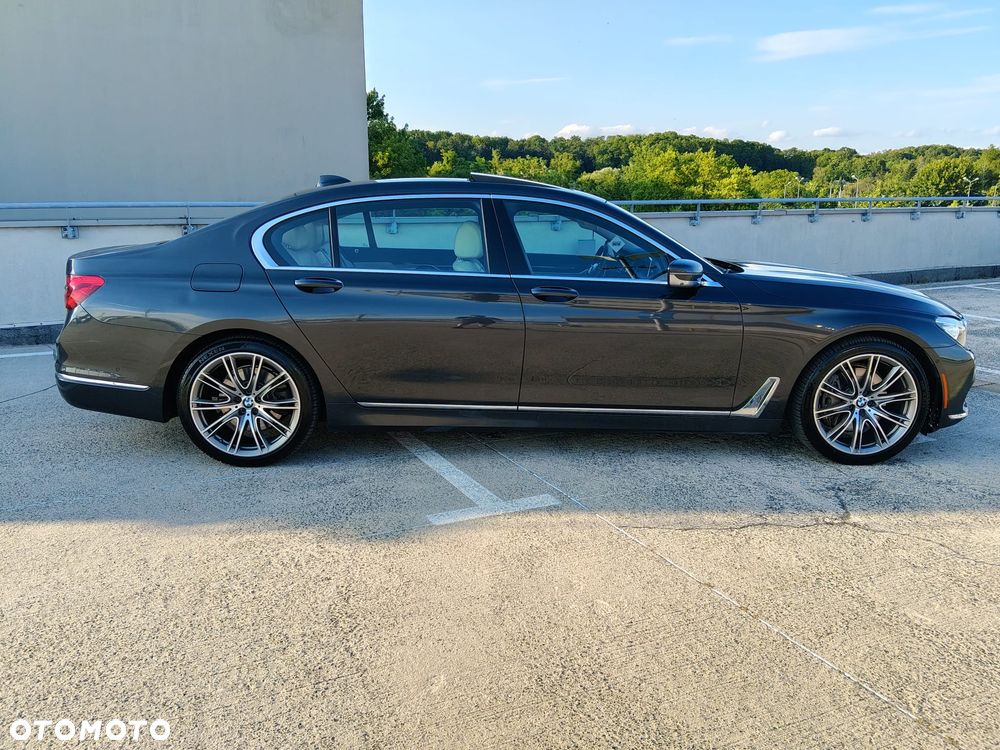 BMW Seria 7 740Li - 13