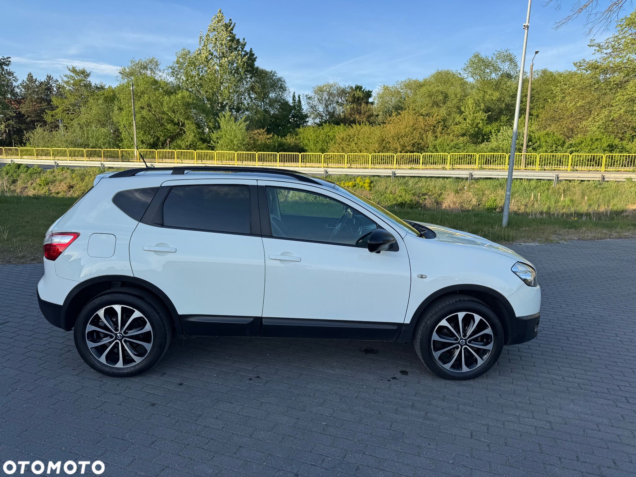 Nissan Qashqai 1.6 DCi Tekna - 8