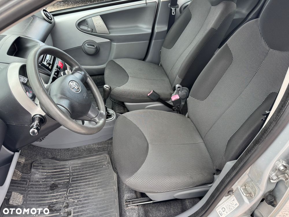 Toyota Aygo - 5