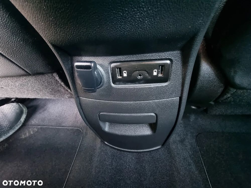 Renault Scenic 1.5 dCi Bose - 25