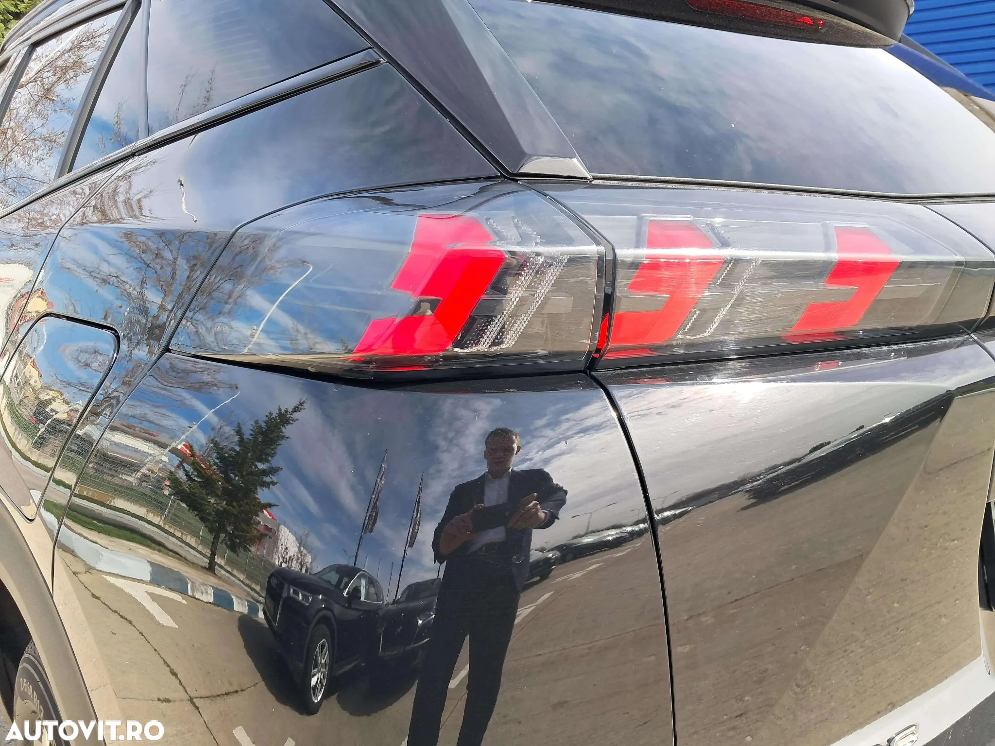 Peugeot 2008 1.2 PureTech EAT8 STT GT - 23