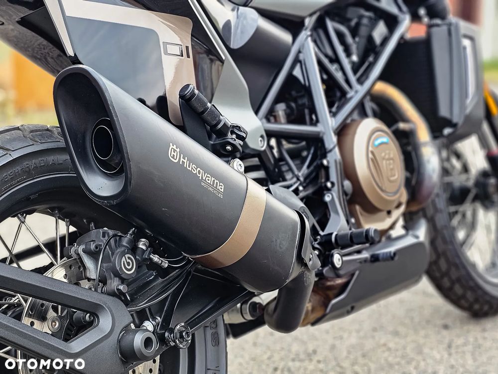 Husqvarna Svartpilen - 19