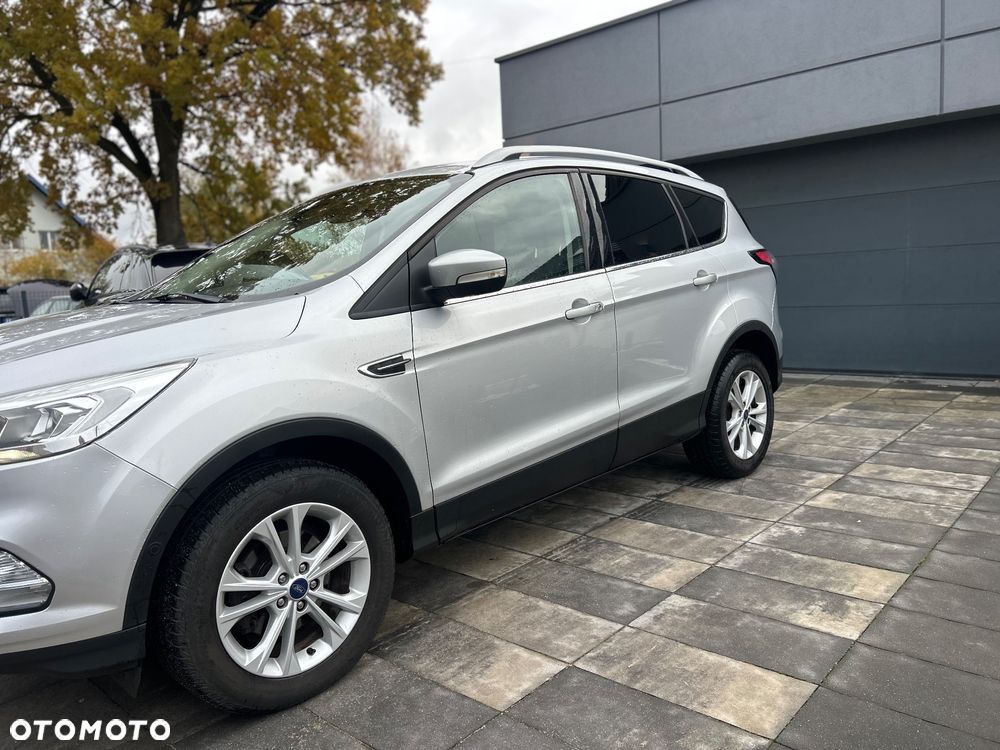 Ford Kuga 1.5 EcoBoost 2x4 Titanium - 13
