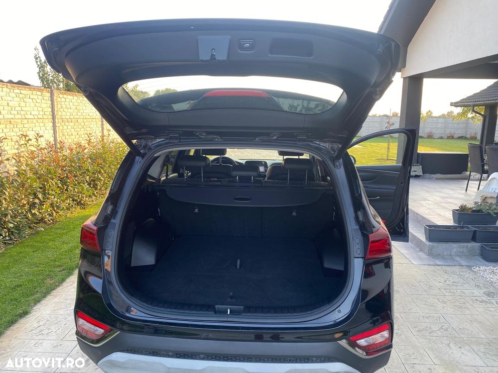 Hyundai Santa Fe 2.2 CRDi 4WD 8AT Luxury - 6