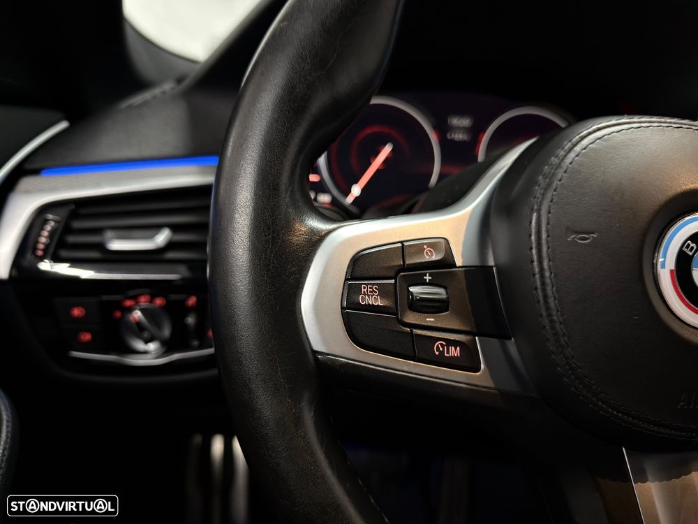 BMW 520 d Pack M Auto - 26