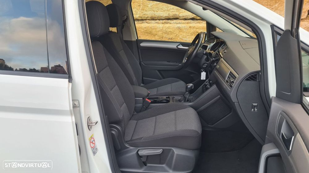 VW Touran 1.6 TDI Confortline DSG - 32