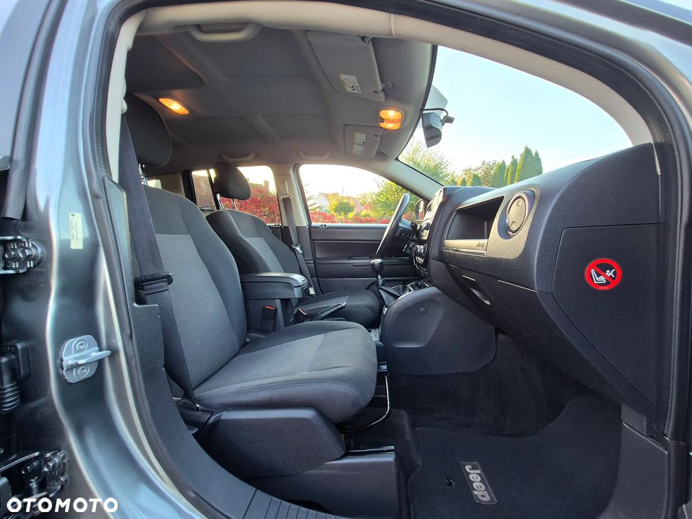 Jeep Compass - 28