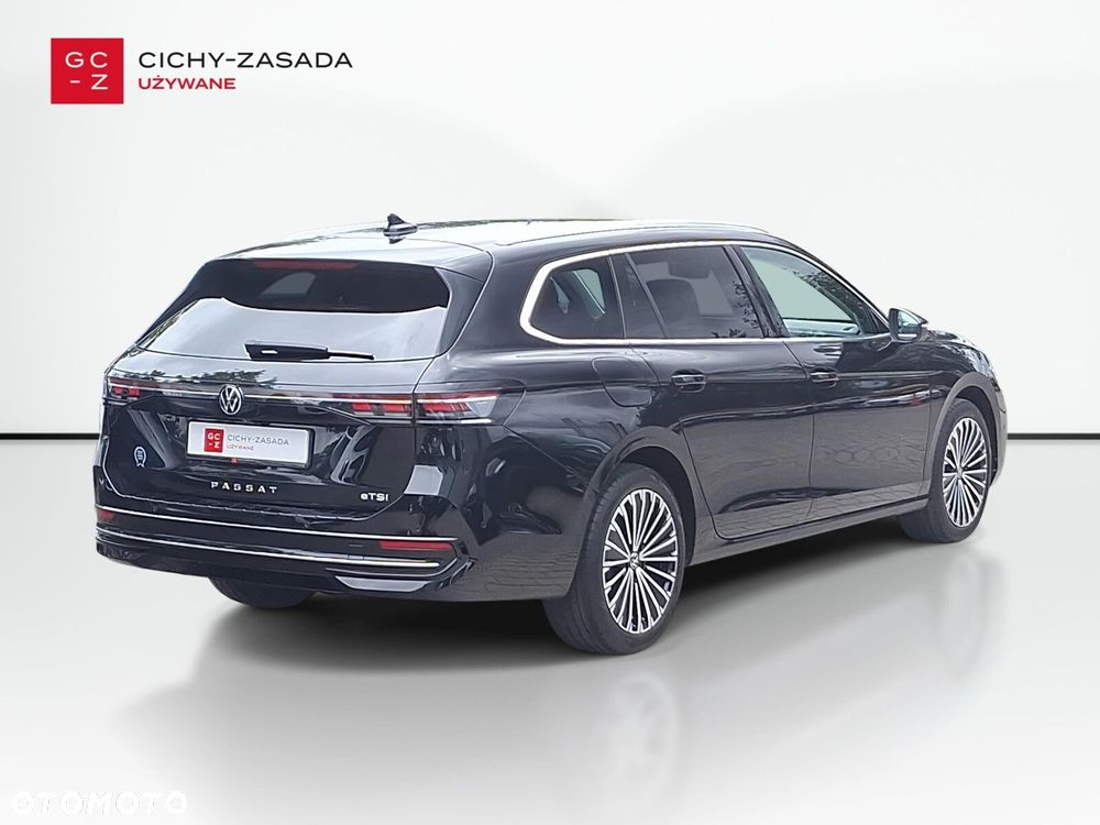 Volkswagen Passat - 5