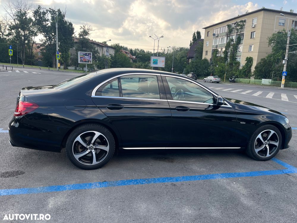 Mercedes-Benz E - 18