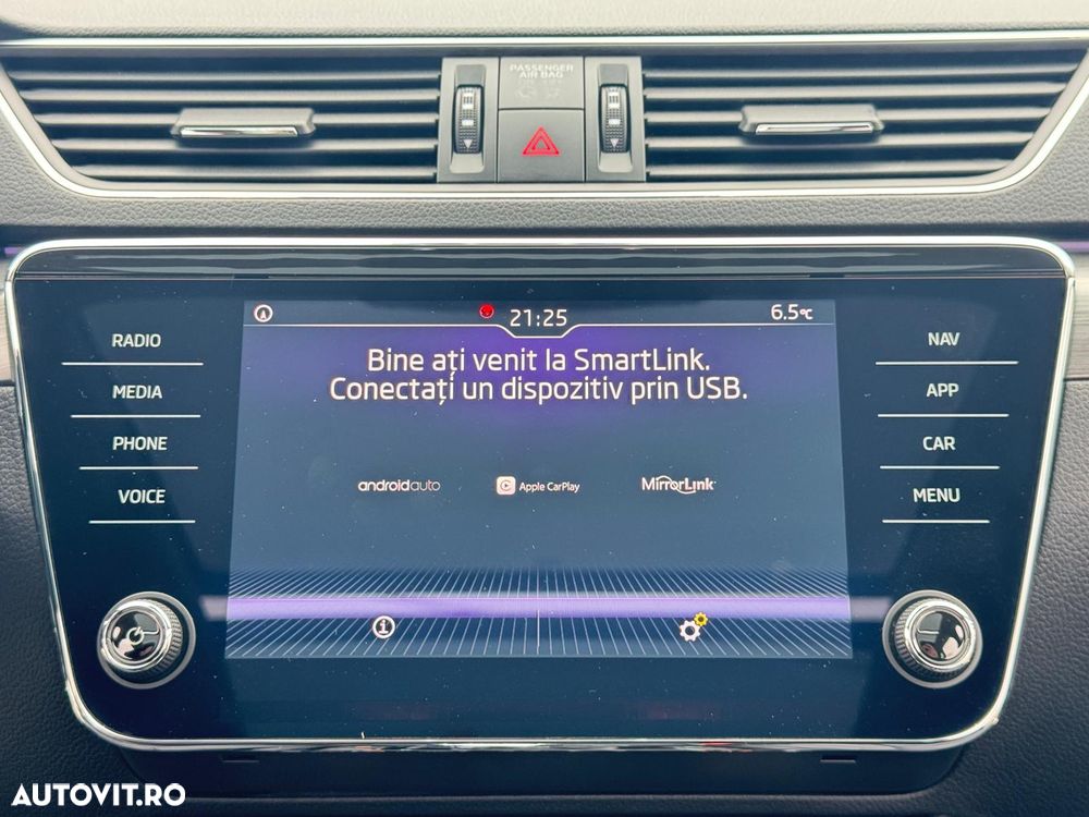 Skoda Superb 2.0 TDI DSG Premium Edition - 32