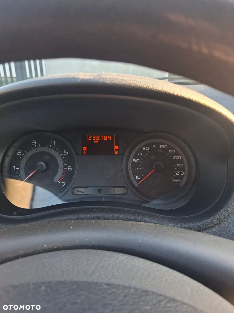 Renault Clio 1.2 16V Authentique - 5