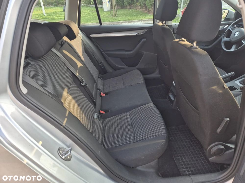 Skoda Octavia 1.6 TDI Ambition - 9
