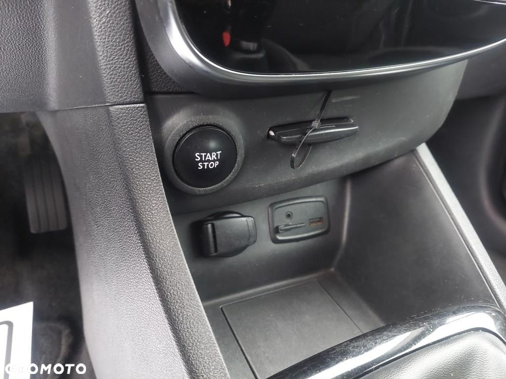 Renault Clio Energy dCi 90 Start & Stop LIMITED 2018 - 25