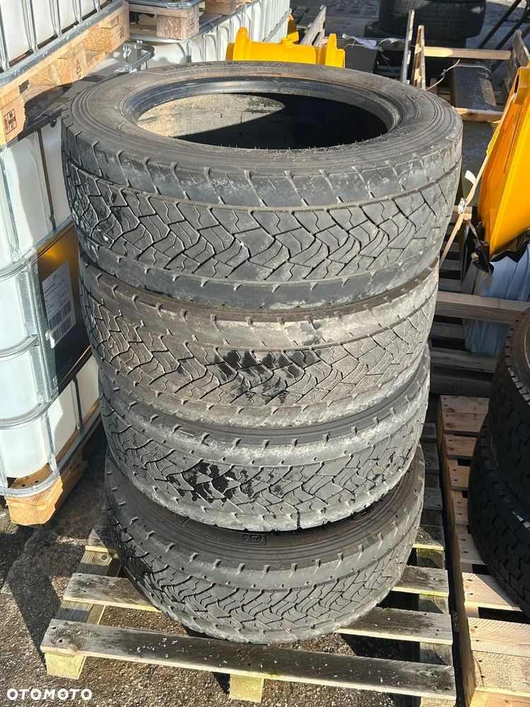 Opony koła tył Goodyear Kmax D GEN-2 295/55 R 22.5 - 1