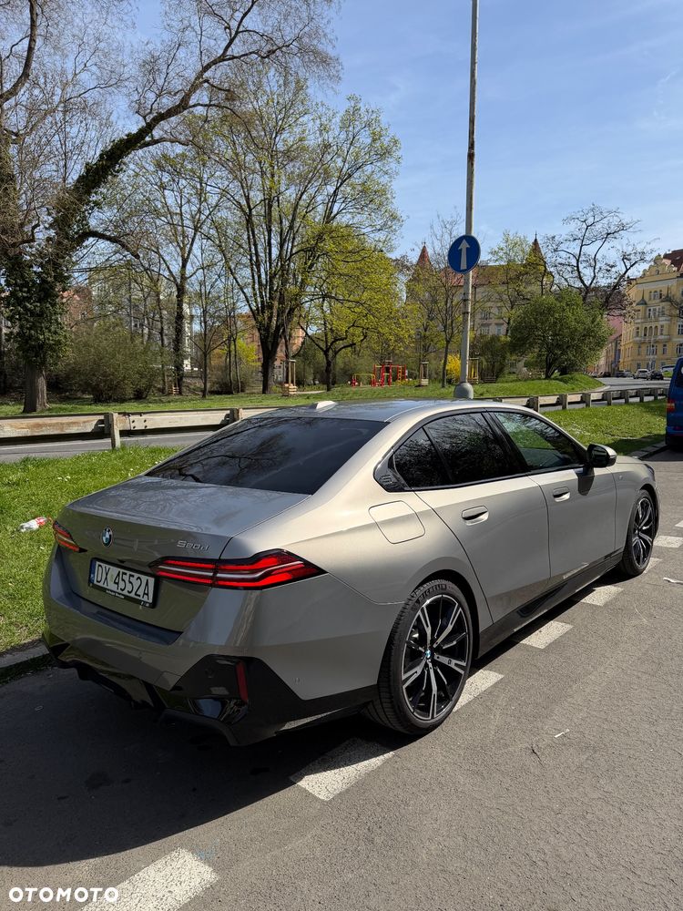 BMW Seria 5 520d mHEV M Sport - 11