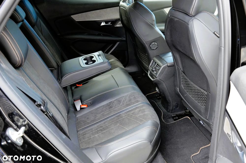 Peugeot 3008 1.6 PureTech HYbrid4 GT Line S&S EAT8 - 25